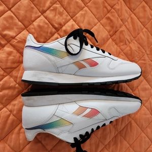 Reebok Classic Leather Progress Pride Shoes Women's size 6.5